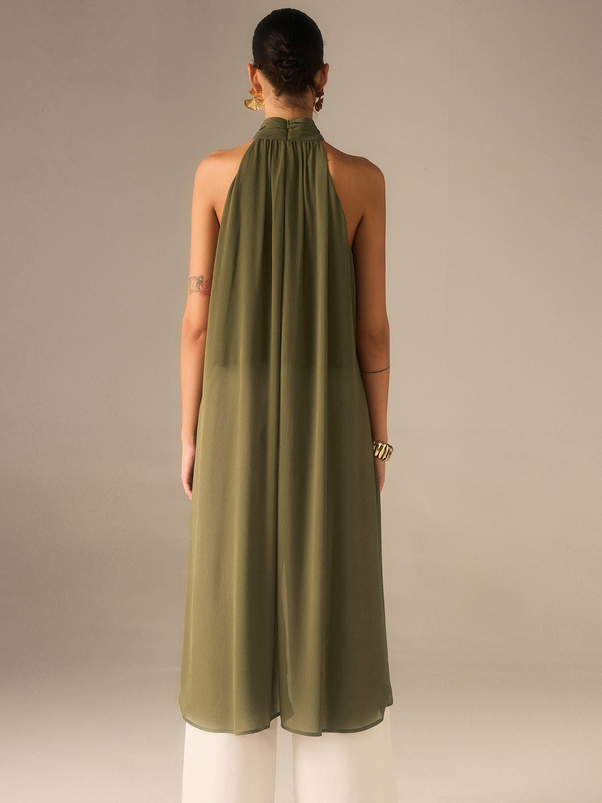 Haut long en mousseline semi-transparente à encolure dos nu