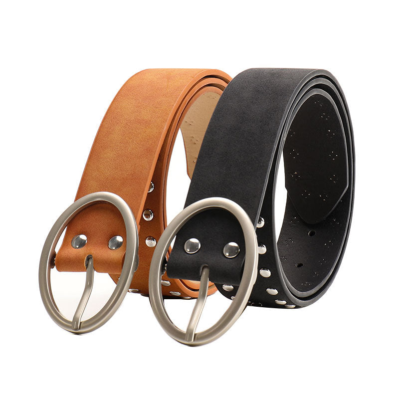 Ceinture à boucle ovale style millénaire avec rivets