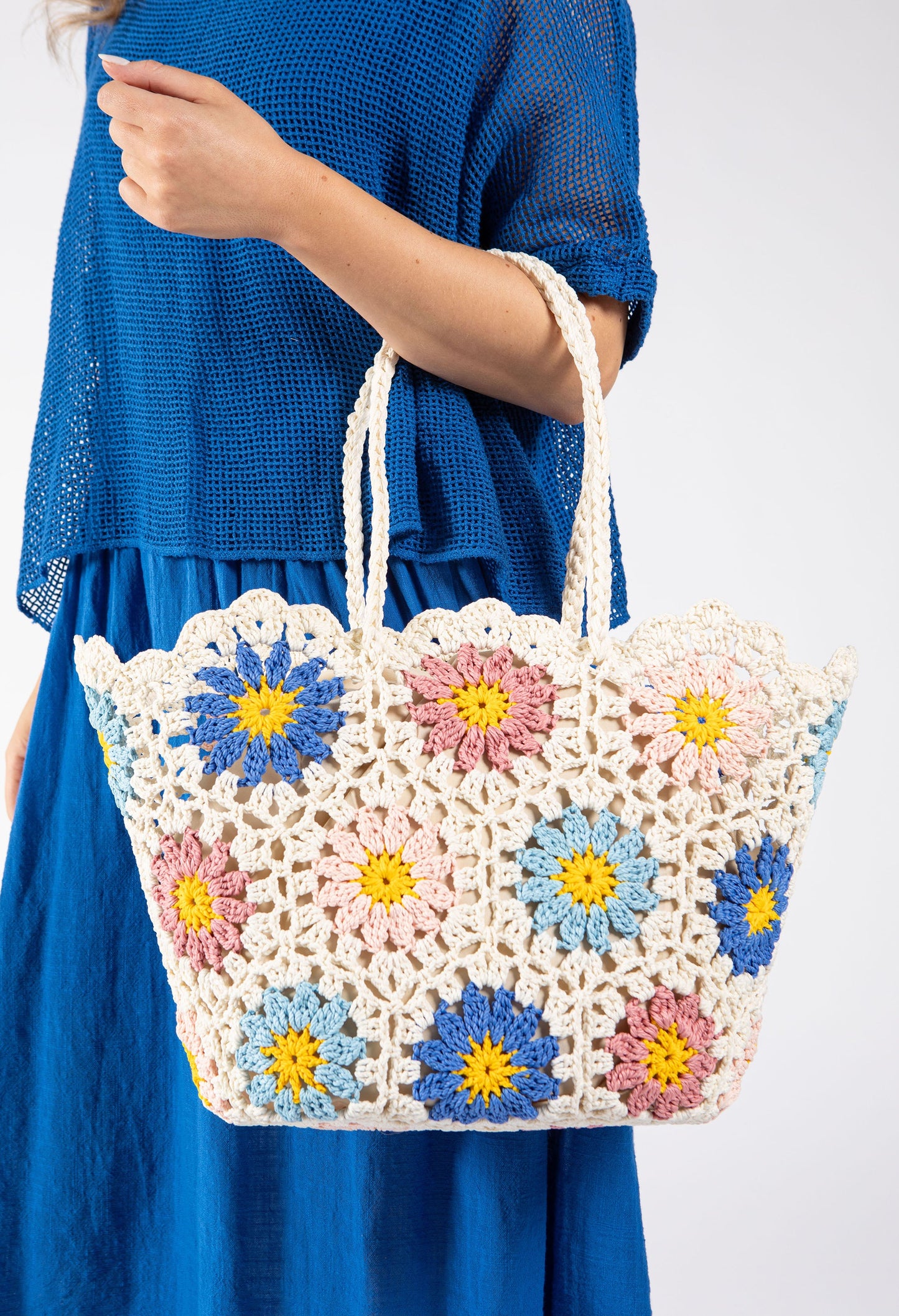 Sac fourre-tout en crochet et tricot avec motif marguerite