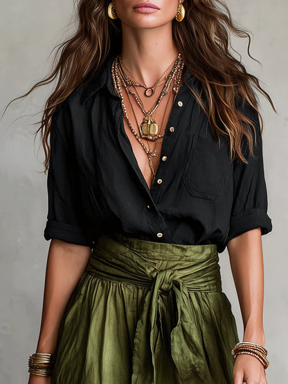 Ensemble de deux pièces : t-shirt noir et jupe midi vert olive