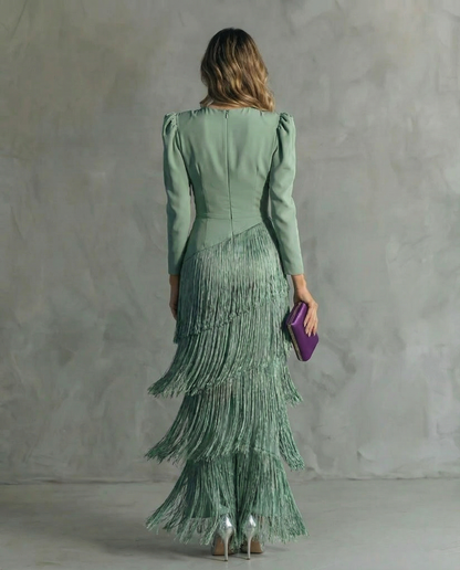 Robe midi élégante avec manches à franges